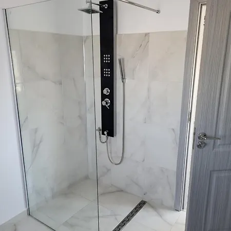 아파트 Penthouse Marasti 클루지나포카