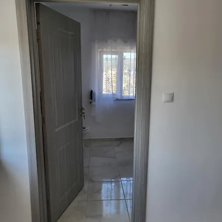 Penthouse Marasti Apartment *